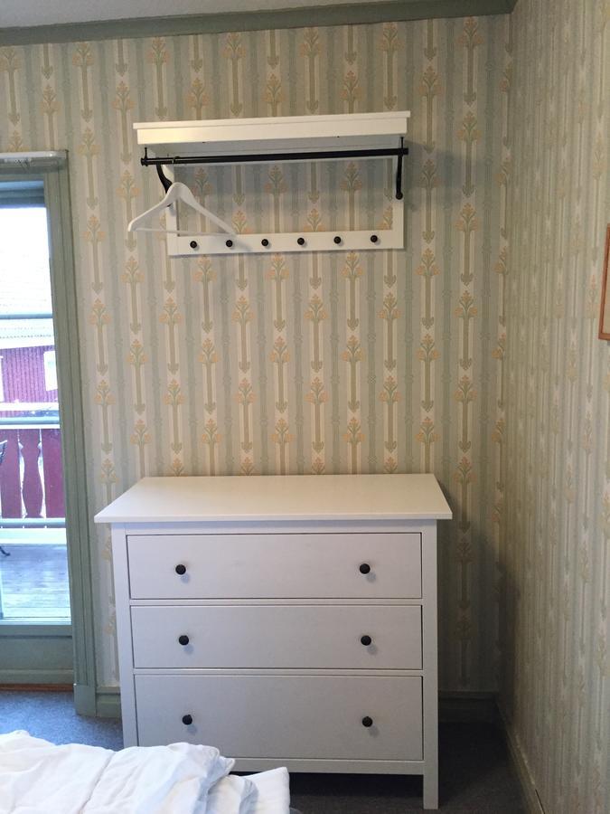 Gaestgivars Vandrarhem Och B&B Jarvso Bagian luar foto